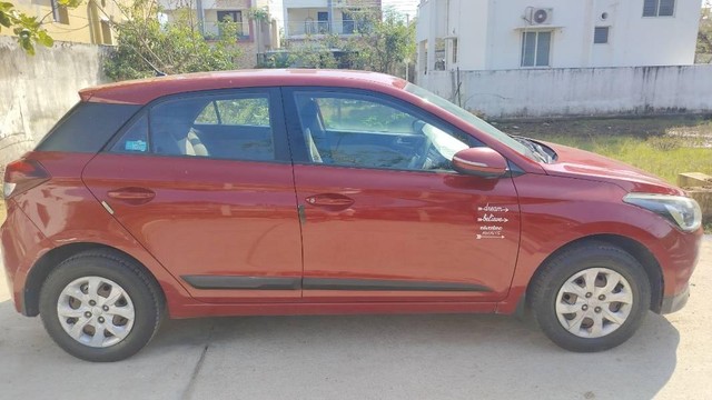 Second-hand 2015 Hyundai i20 Sportz Option 1.2 for sale in Kanchipuram-1