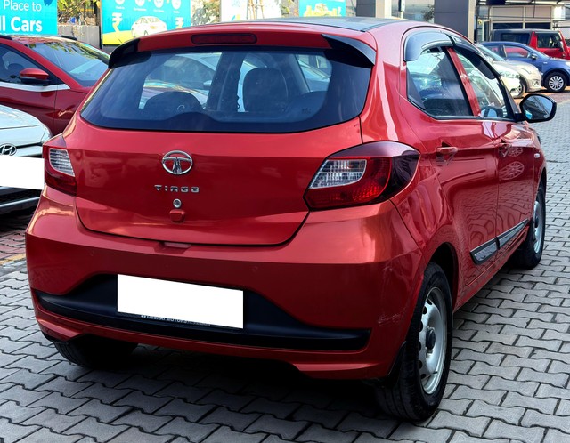 Second-hand 2020 Tata Tiago XE for sale in Dehradun-7