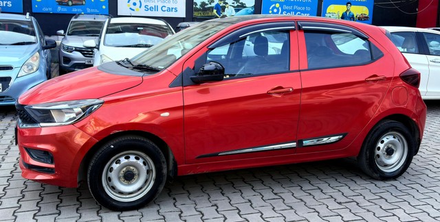 Second-hand 2020 Tata Tiago XE for sale in Dehradun-12