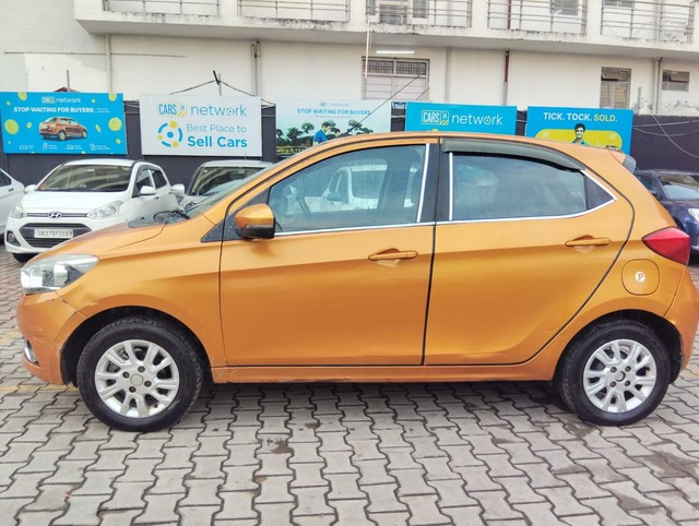 Second-hand 2018 Tata Tiago 1.2 Revotron XZ for sale in Dehradun-6
