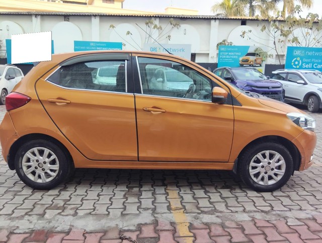 Second-hand 2018 Tata Tiago 1.2 Revotron XZ for sale in Dehradun-1