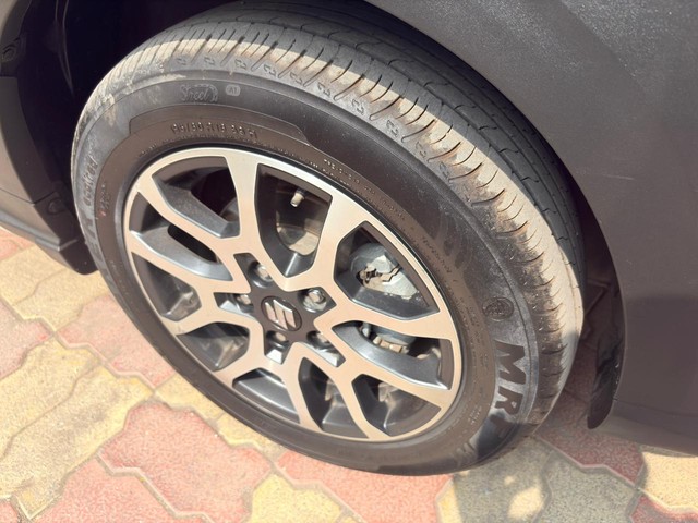 Second-hand 2022 Maruti XL6 Zeta CNG BSVI for sale in Thane-6