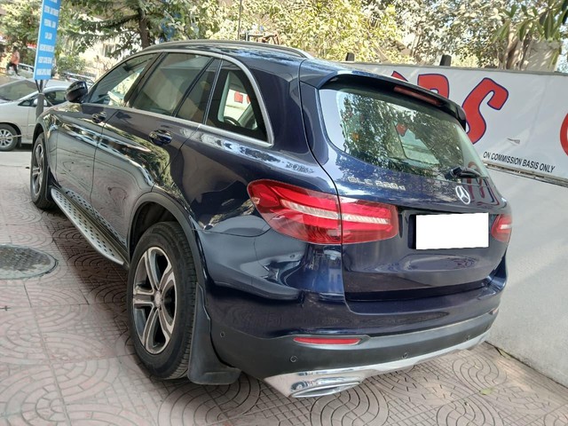 Second-hand 2017 Mercedes-Benz GLC 220d 4MATIC Style for sale in Mumbai-8
