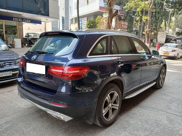 Second-hand 2017 Mercedes-Benz GLC 220d 4MATIC Style for sale in Mumbai-5
