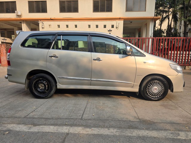 Second-hand 2014 Toyota Innova 2.5 G (Diesel) 7 Seater BS IV for sale in Mumbai-1