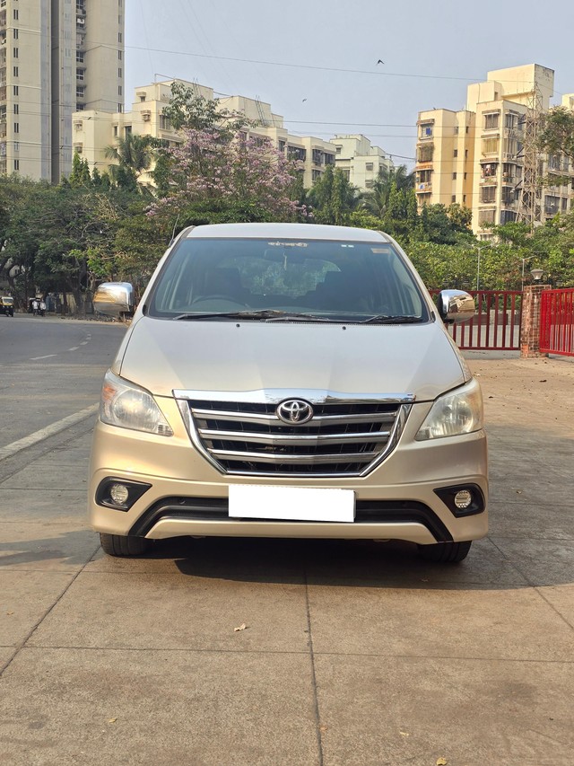 Second-hand 2014 Toyota Innova 2.5 G (Diesel) 7 Seater BS IV for sale in Mumbai-7