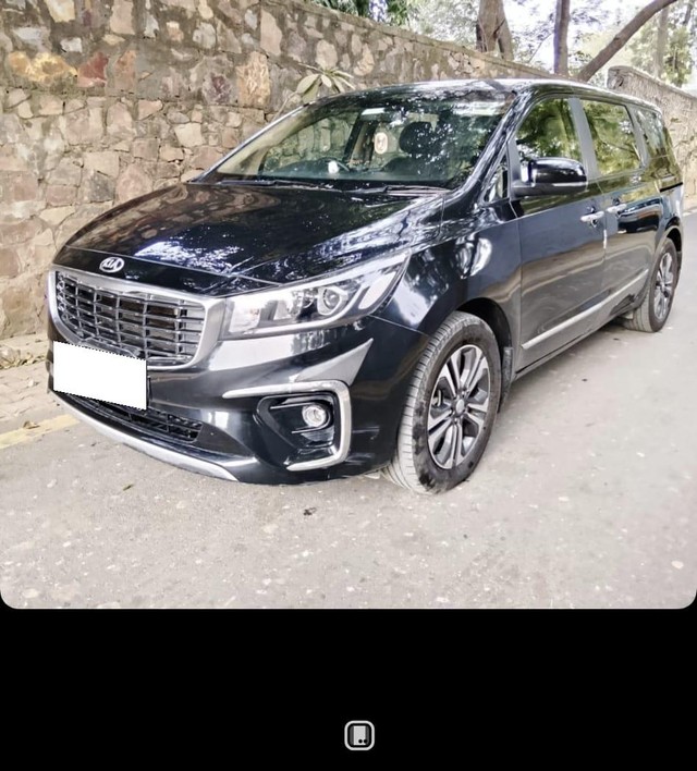 Second-hand 2020 Kia Carnival Premium for sale in New Delhi-0