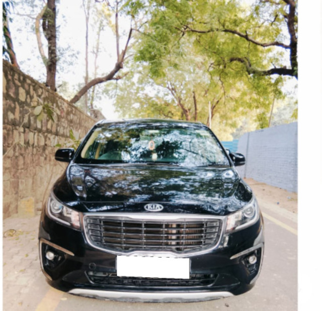 Second-hand 2020 Kia Carnival Premium for sale in New Delhi-10