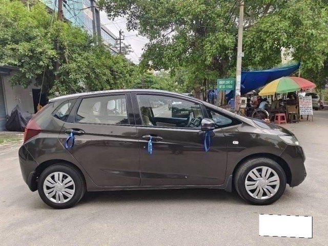 Second-hand 2015 Honda Jazz 1.2 SV i VTEC for sale in Noida-1