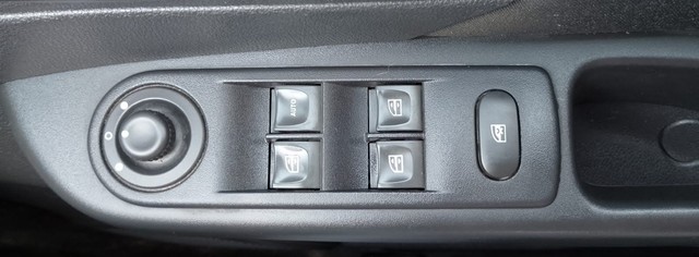 Second-hand 2019 Renault Captur 1.5 Diesel RXE for sale in Kolkata-13