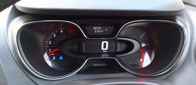 Second-hand 2019 Renault Captur 1.5 Diesel RXE for sale in Kolkata-11