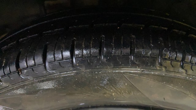 Second-hand 2019 Renault KWID 1.0 RXT Optional for sale in Surat-30