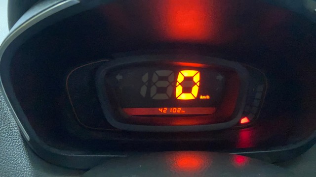 Second-hand 2019 Renault KWID 1.0 RXT Optional for sale in Surat-11