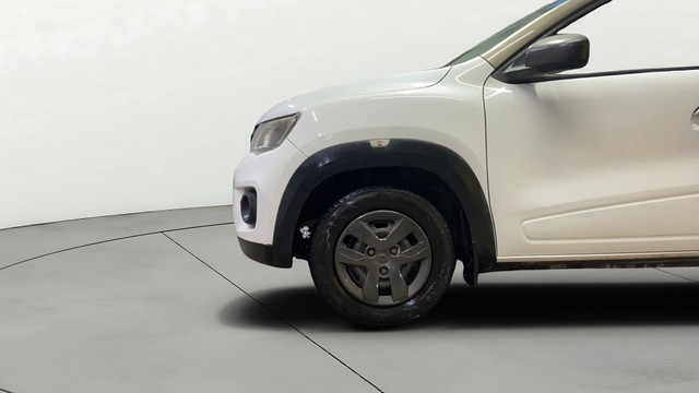 Second-hand 2019 Renault KWID 1.0 RXT Optional for sale in Surat-25