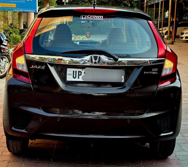 Second-hand 2018 Honda Jazz V for sale in New Delhi-4