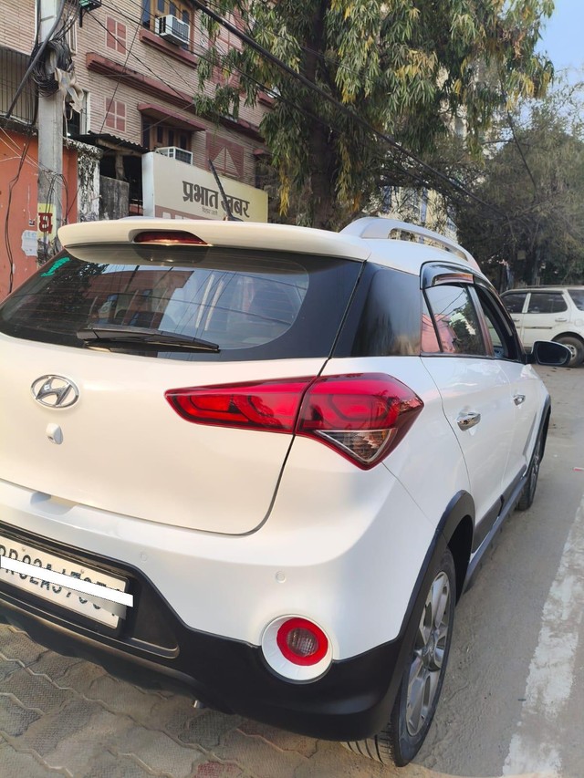 Second-hand 2017 Hyundai i20 Asta 1.2 for sale in Samastipur-4