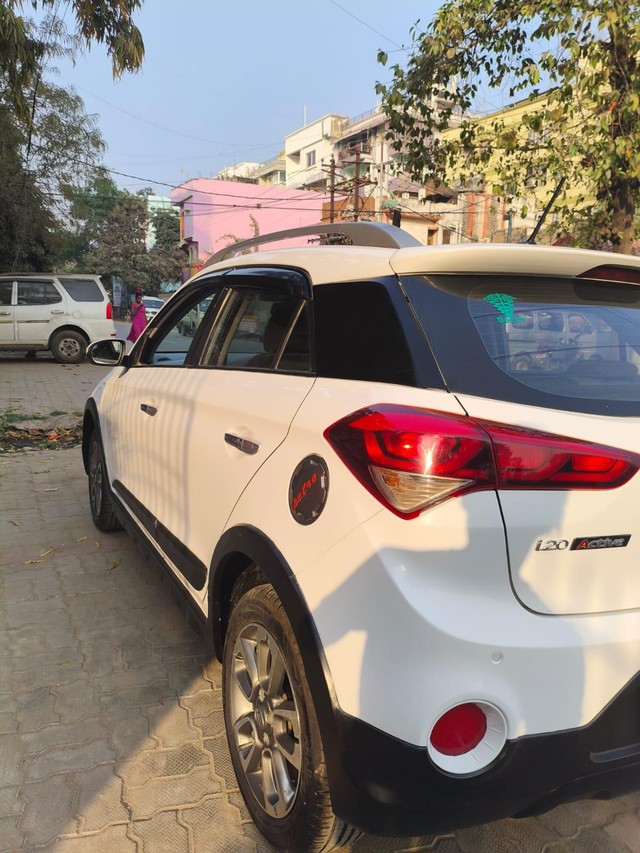 Second-hand 2017 Hyundai i20 Asta 1.2 for sale in Samastipur-3