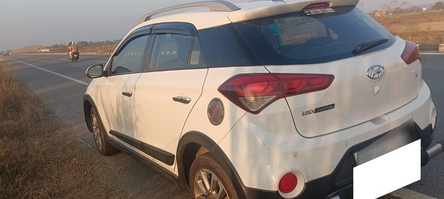 Second-hand 2017 Hyundai i20 Asta 1.2 for sale in Samastipur-2