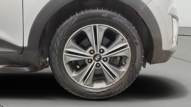 Second-hand 2017 Hyundai Creta 1.6 VTVT AT SX Plus for sale in Pune-24