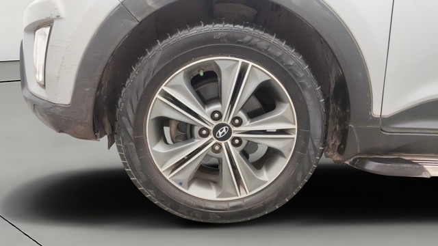 Second-hand 2017 Hyundai Creta 1.6 VTVT AT SX Plus for sale in Pune-26