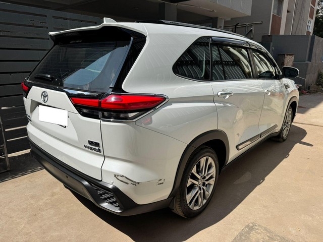 Second-hand 2023 Toyota Innova Hycross ZX Hybrid BSVI for sale in Chennai-7