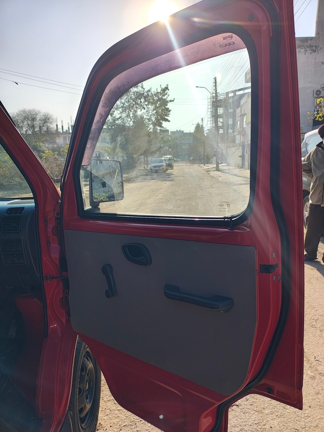 Maruti Eeco 5 Seater AC BSIV Second-hand 2011 Maruti Eeco 5 Seater AC BSIV for sale in Chandigarh-2