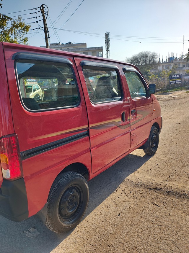 Maruti Eeco 5 Seater AC BSIV Second-hand 2011 Maruti Eeco 5 Seater AC BSIV for sale in Chandigarh-4