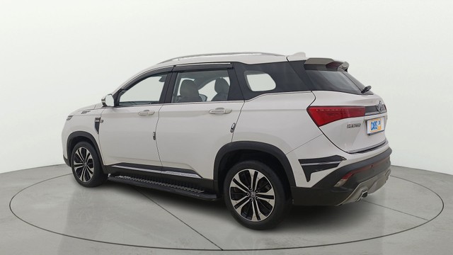 Second-hand 2021 MG Hector Sharp CVT for sale in New Delhi-4