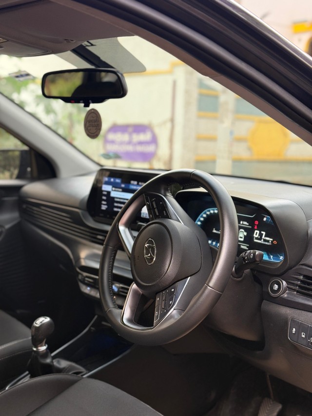 Second-hand 2023 Hyundai i20 Asta for sale in Coimbatore-2