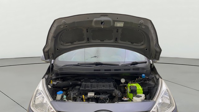 Second-hand 2015 Hyundai Grand i10 Sportz for sale in Navi Mumbai-9