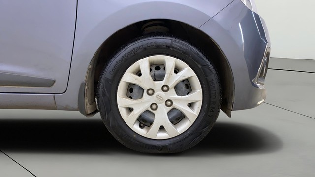 Second-hand 2015 Hyundai Grand i10 Sportz for sale in Navi Mumbai-23