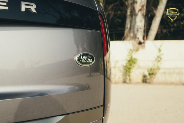 Second-hand 2024 Land Rover Range Rover 3.0 l Petrol LWB HSE for sale in New Delhi-7