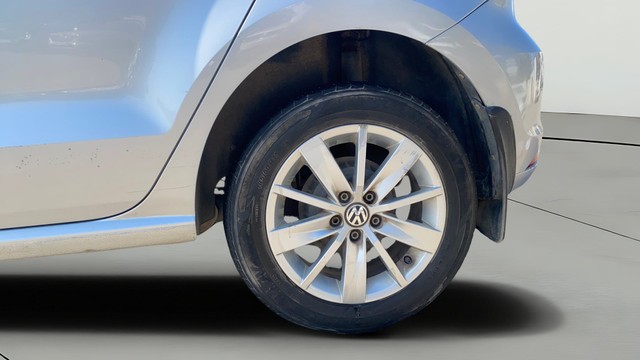 Second-hand 2017 Volkswagen Polo 1.2 MPI Highline for sale in Jaipur-26