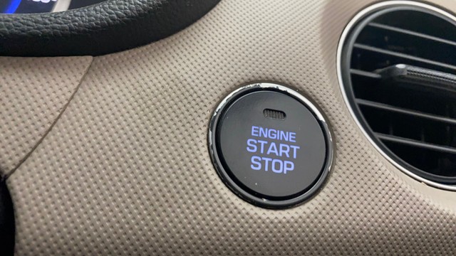 Second-hand 2014 Hyundai Grand i10 Asta for sale in Hyderabad-23