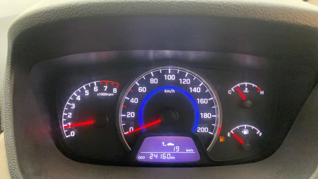 Second-hand 2014 Hyundai Grand i10 Asta for sale in Hyderabad-11