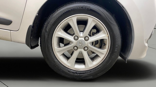 Second-hand 2014 Hyundai Grand i10 Asta for sale in Hyderabad-24