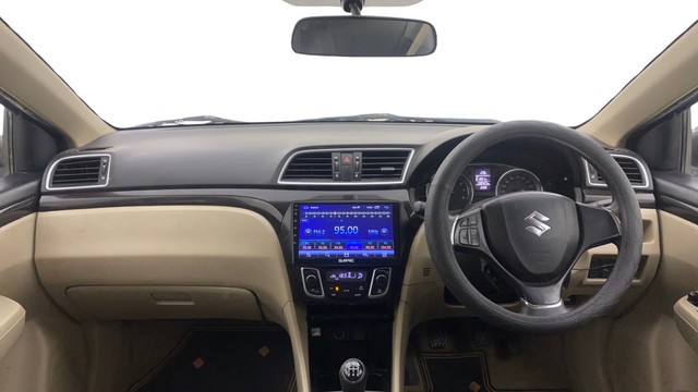 Second-hand 2018 Maruti Ciaz Delta BSIV for sale in Ahmedabad-10