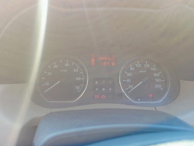 Nissan Terrano Groove Edition Second-hand 2015 Nissan Terrano Groove Edition for sale in New Delhi-4