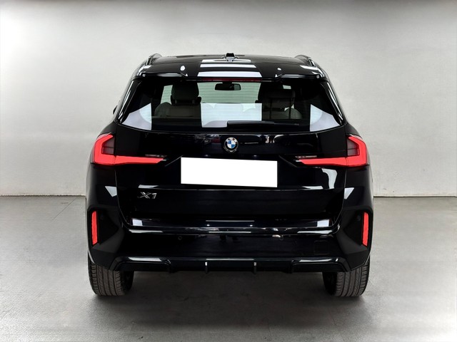 Second-hand 2023 BMW X1 sDrive18d M Sport for sale in Pune-2