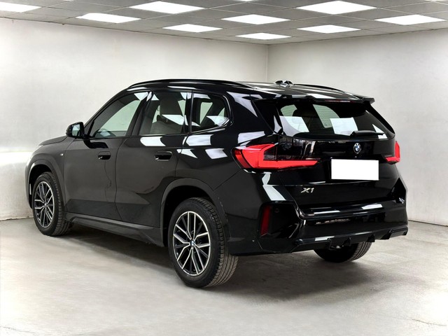 Second-hand 2023 BMW X1 sDrive18d M Sport for sale in Pune-3