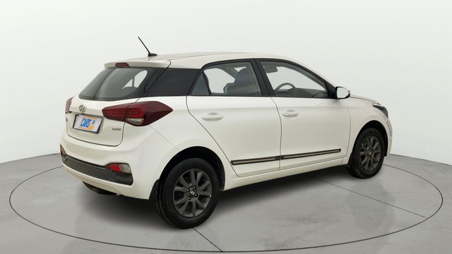 Second-hand 2018 Hyundai i20 1.2 Asta for sale in Navi Mumbai-13