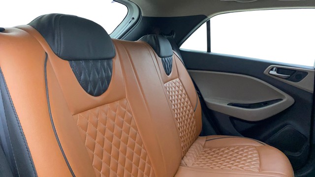 Second-hand 2018 Hyundai i20 1.2 Asta for sale in Navi Mumbai-3