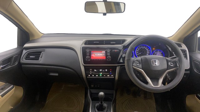 Second-hand 2016 Honda City i VTEC V for sale in Ahmedabad-10