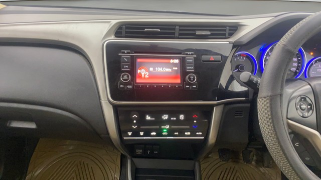 Second-hand 2016 Honda City i VTEC V for sale in Ahmedabad-22
