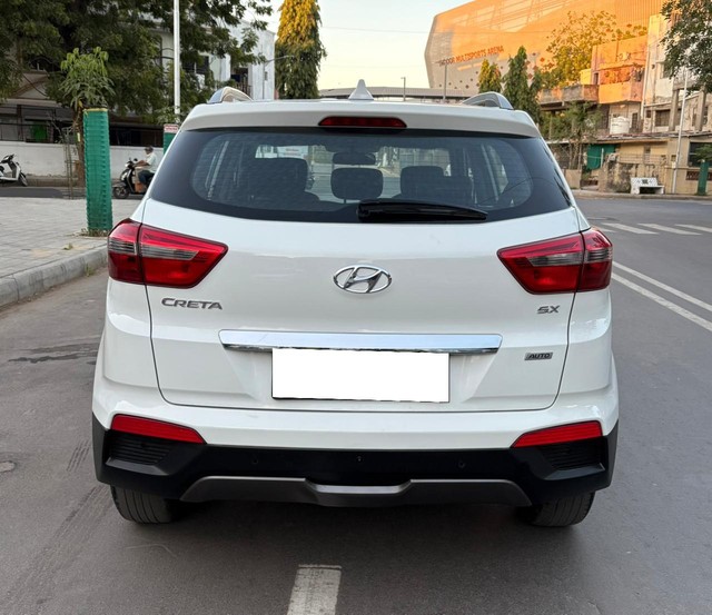 Second-hand 2016 Hyundai Creta 1.6 CRDi SX for sale in Ahmedabad-2