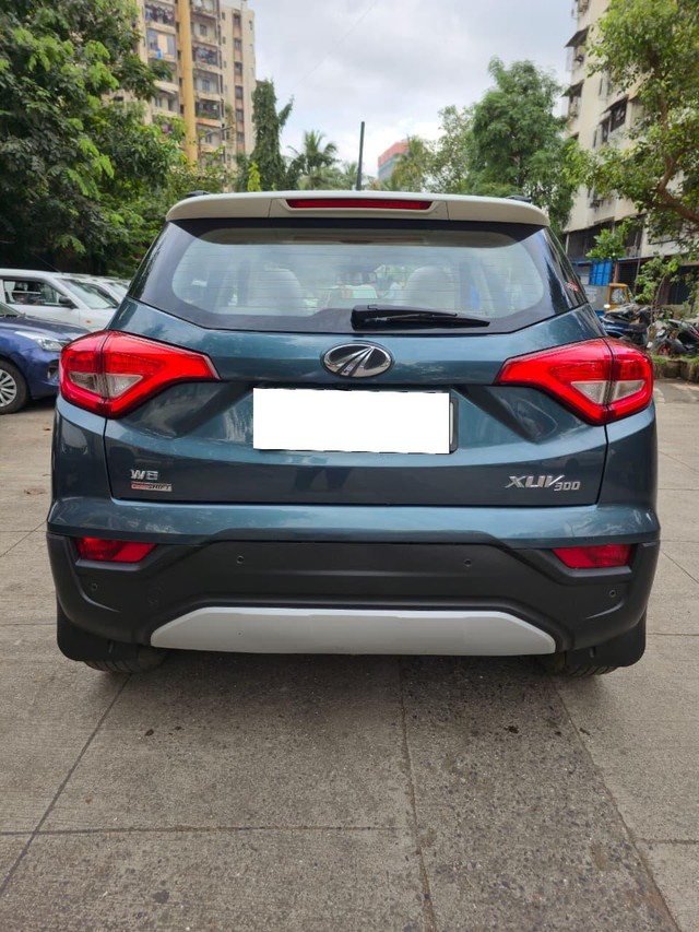 Second-hand 2021 Mahindra XUV300 W8 Diesel BSVI for sale in Thane-2