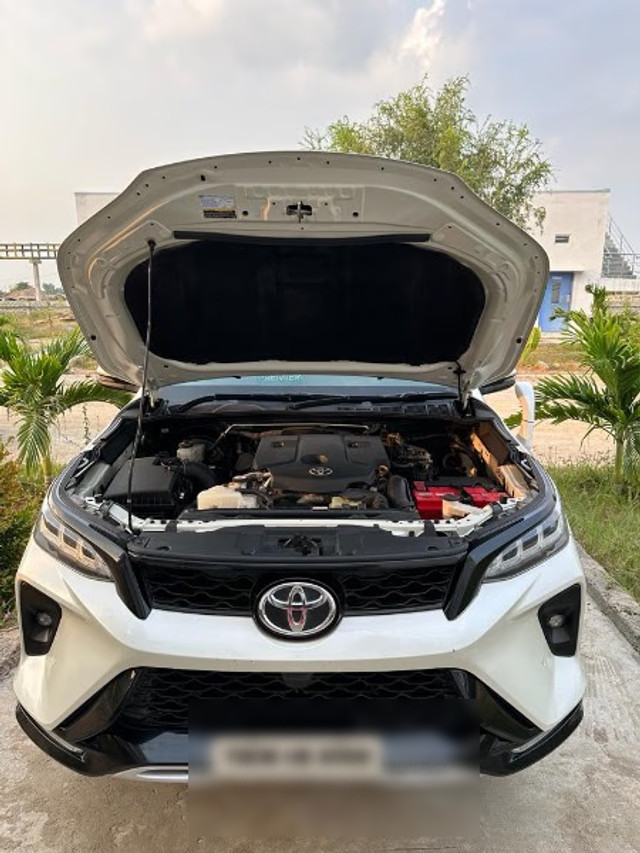 Toyota Fortuner Legender 4x4 AT 2023 Second-hand 2021 Toyota Fortuner Legender 4x4 AT 2023 for sale in Hyderabad-8