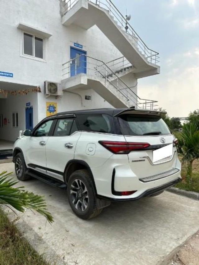 Toyota Fortuner Legender 4x4 AT 2023 Second-hand 2021 Toyota Fortuner Legender 4x4 AT 2023 for sale in Hyderabad-9