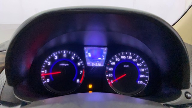 Second-hand 2013 Hyundai Verna 1.6 EX VTVT for sale in Kochi-11