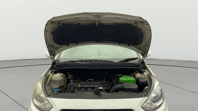 Second-hand 2013 Hyundai Verna 1.6 EX VTVT for sale in Kochi-9